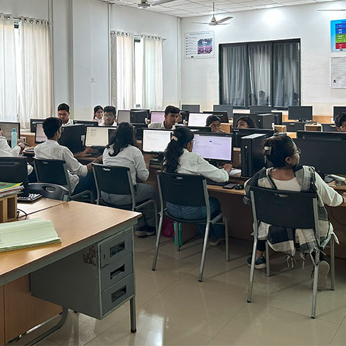 6 Computer Labs