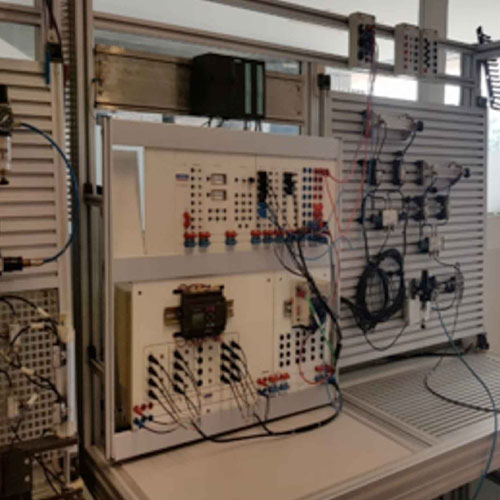 Industrial Hydraulics & Pneumatics Lab