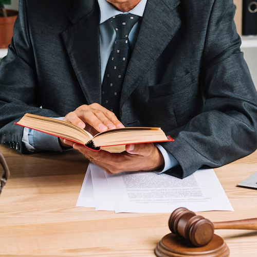 Commercial Law Expert