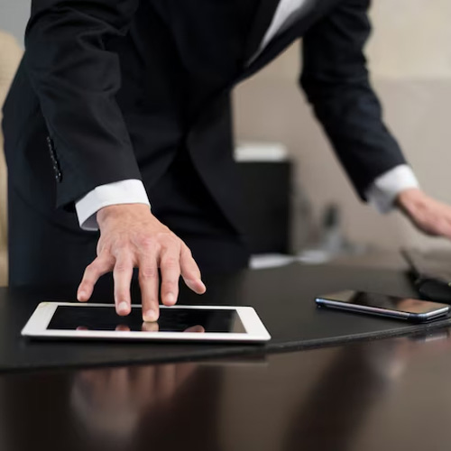 Corporate Compliance Off